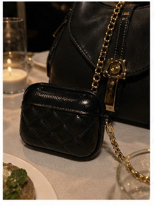 luxe chain vegan leather case lifestyle image